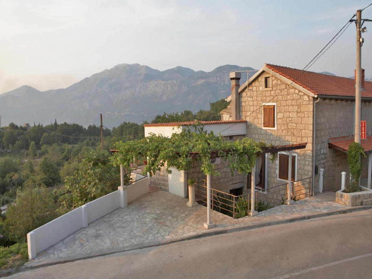 Srednji Radovčići Rilovic Houseヴィラ エクステリア 写真