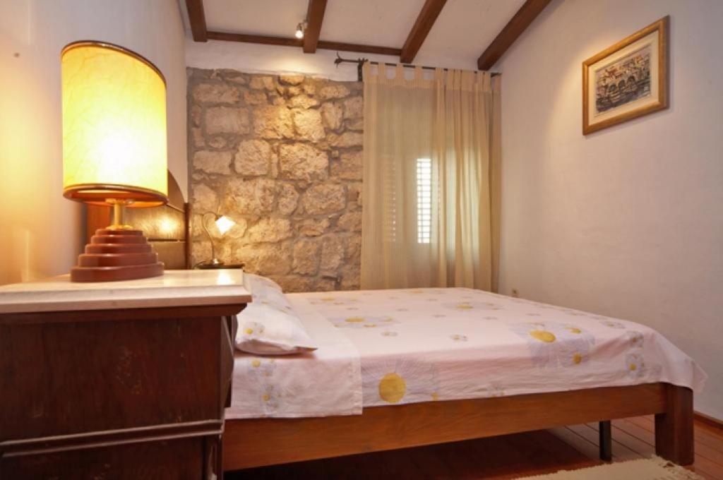Srednji Radovčići Rilovic Houseヴィラ エクステリア 写真