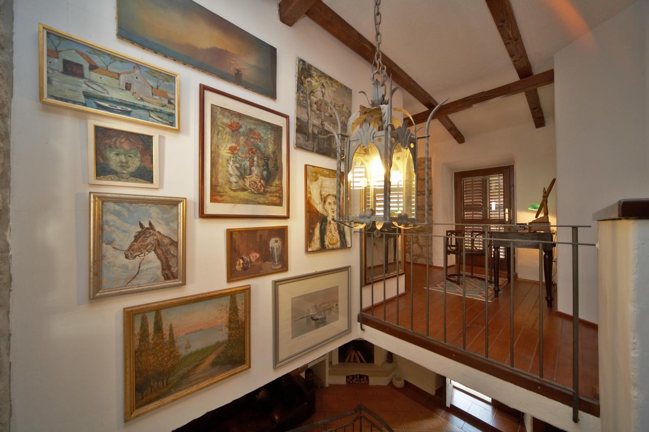 Srednji Radovčići Rilovic Houseヴィラ エクステリア 写真